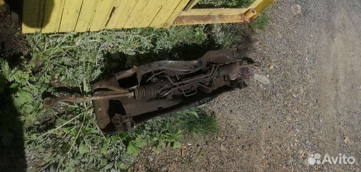 Продам рулевую рейку от субару легаси универсал