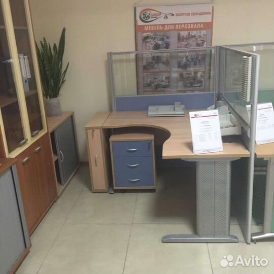 Стол офисный компьютерный тумбочка шкаф