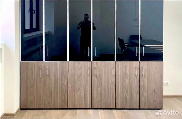 Стол офисный с брифингом