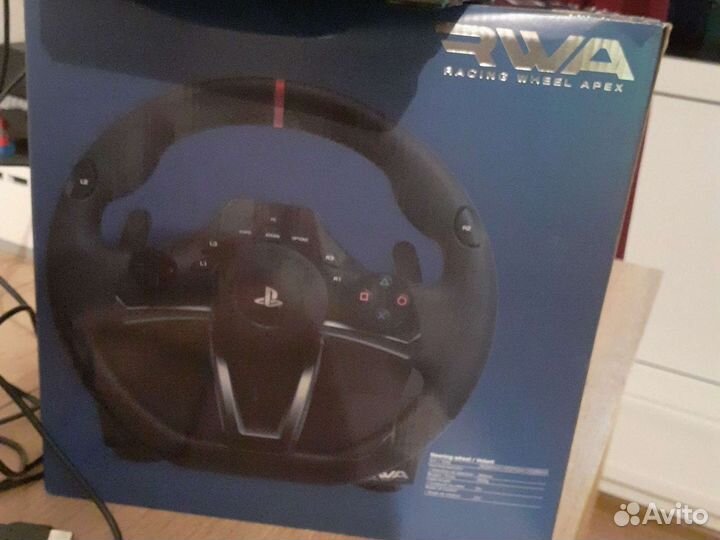 Руль hori на PS4/PS3