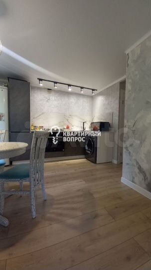 3-к. квартира, 57 м², 3/9 эт.