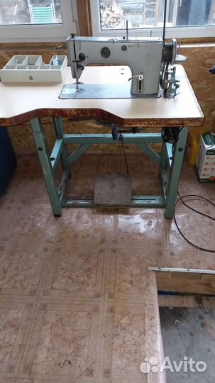 Швейная машина 1022 класса промышленная