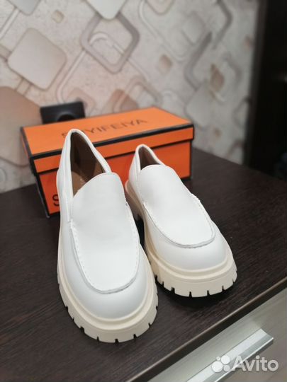 Лоферы новые 37