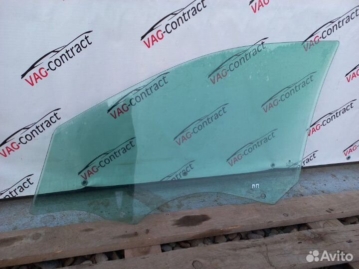 Стекло двери переднее правое Skoda Octavia A7 1.6