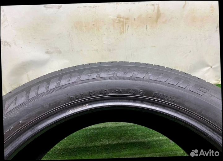 Bridgestone Dueler H/L 33A 235/55 R20