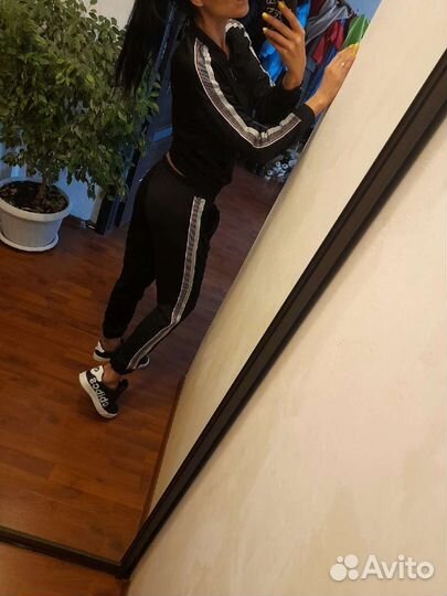 Костюм спортивный