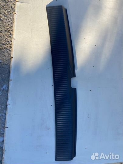 Накладка замка багажника Volkswagen Transporter T5