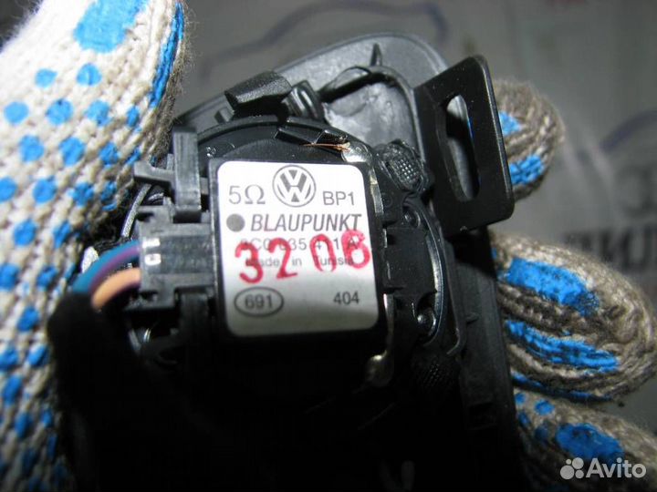 Ручка двери задней внутренняя левая VW Passat (B6