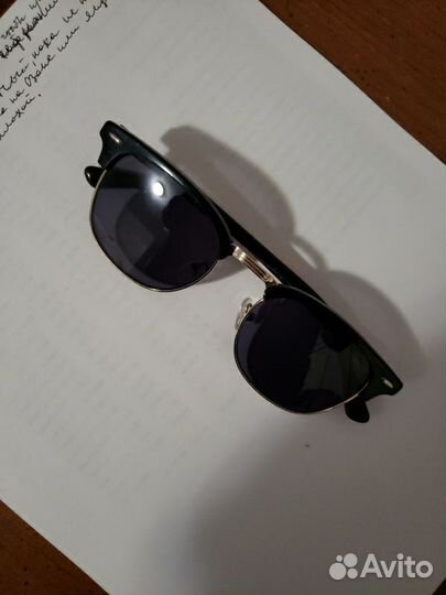 Солнцезащитные очки prada