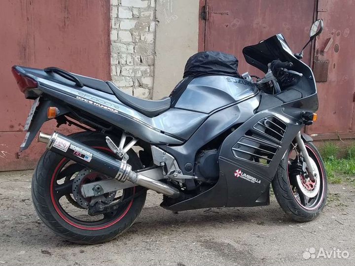 Suzuki RF 400 VC