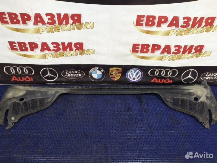 Жабо Peugeot 308 2009