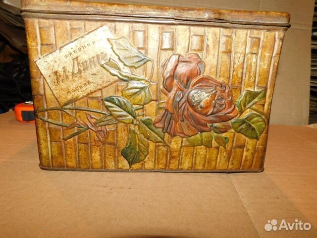 Антикварная, жестяная коробка ф-ка И.Л. Динг ри