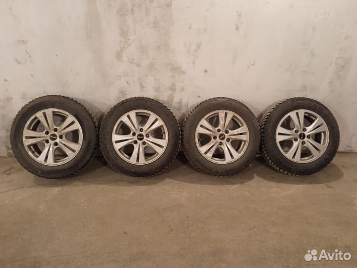 Nexen Winguard WinSpike 02 215/60 R16