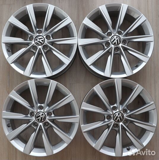 Volkswagen Tiguan R17 оригинал