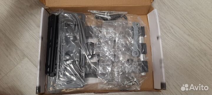 Кронштейн для телевизора и монитора поворотный