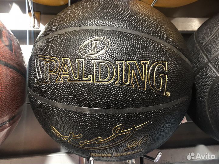 Баскетбольный мяч