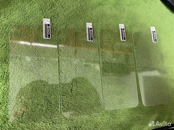 Защитные стекла iPhone 12 mini