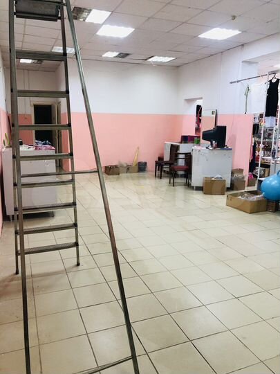 Здание, 220 м²