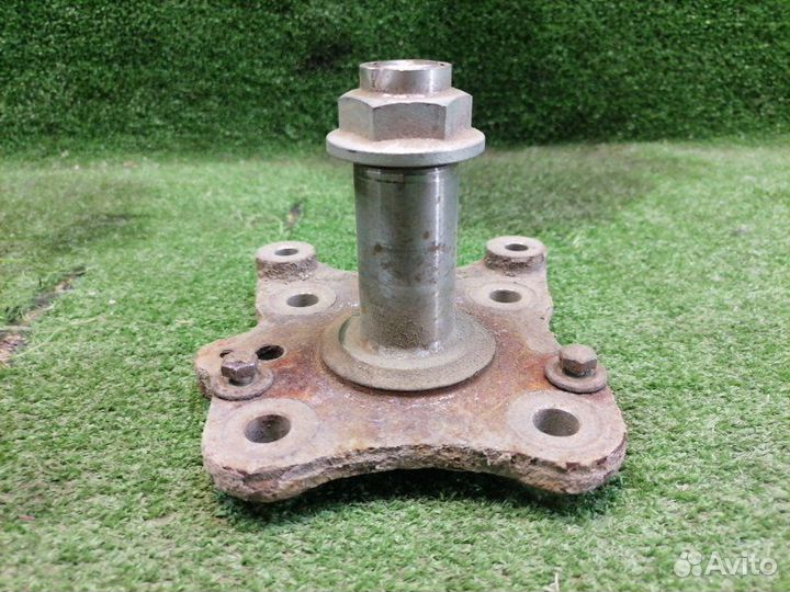 Ступица задняя левая Honda Civic 5D