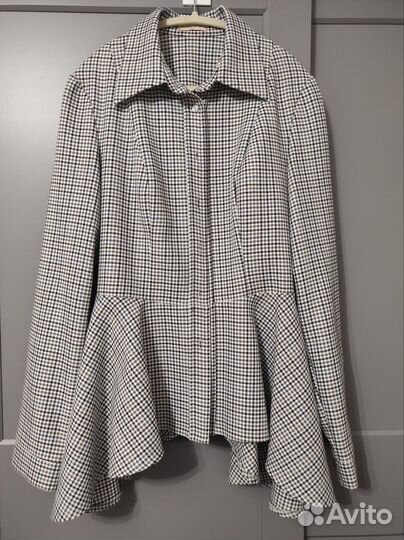 Блузка с баской