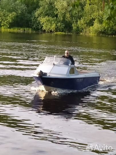 Моторная лодка