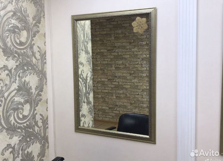 Зеркала в багетных рамках