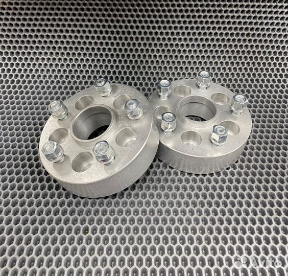 Проставки 5х100 30мм Subaru Toyota