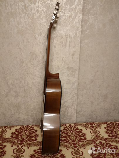 Классическая гитара yamaha С40