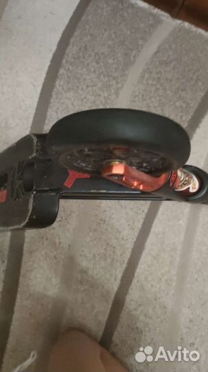 Трюковой самокат triad