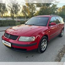 Volkswagen Passat 1.6 AT, 1999, 333 000 км, с пробегом, цена 329 000 руб.