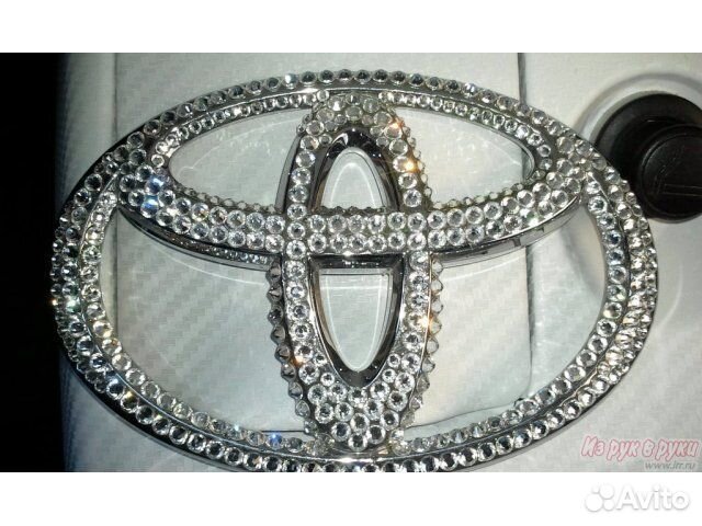 Украшения стразами Сваровски