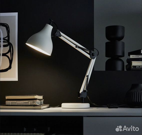 Лампа настольная