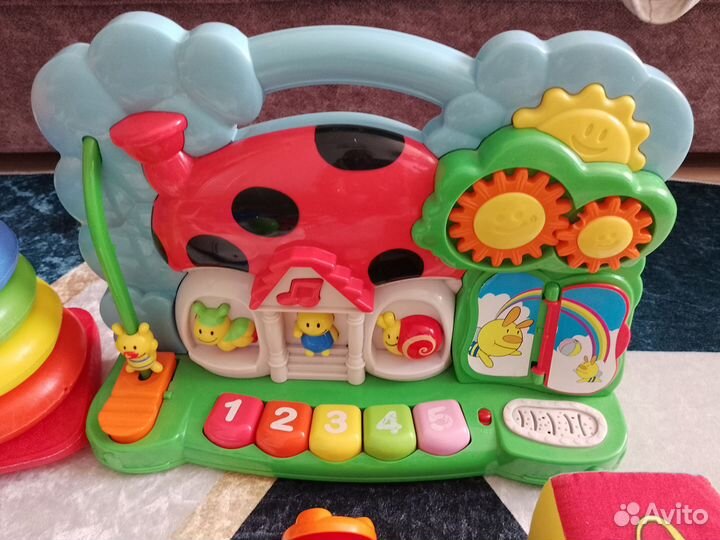 Развивающие игрушки пакетом