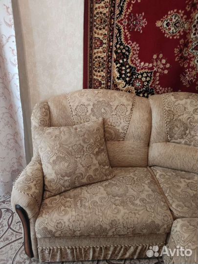 Угловой диван