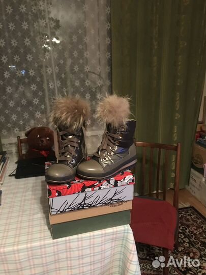 Зимняя обувь женская Размер 38 Италия