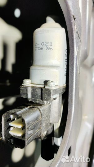 Стеклоподъемник электр. передний прав Mitsubishi