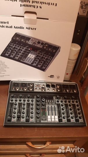 Микшерный пульт