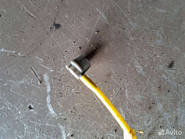 Проводка крышки багажника Mercedes w220