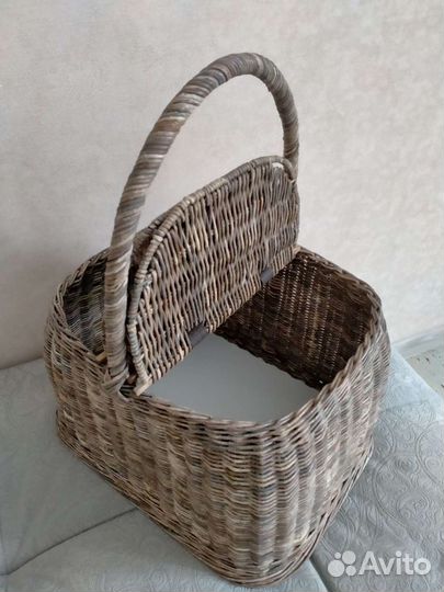Корзина плетеная
