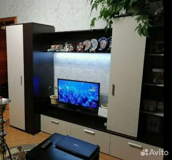 Стенка в гостиную со шкафом новая