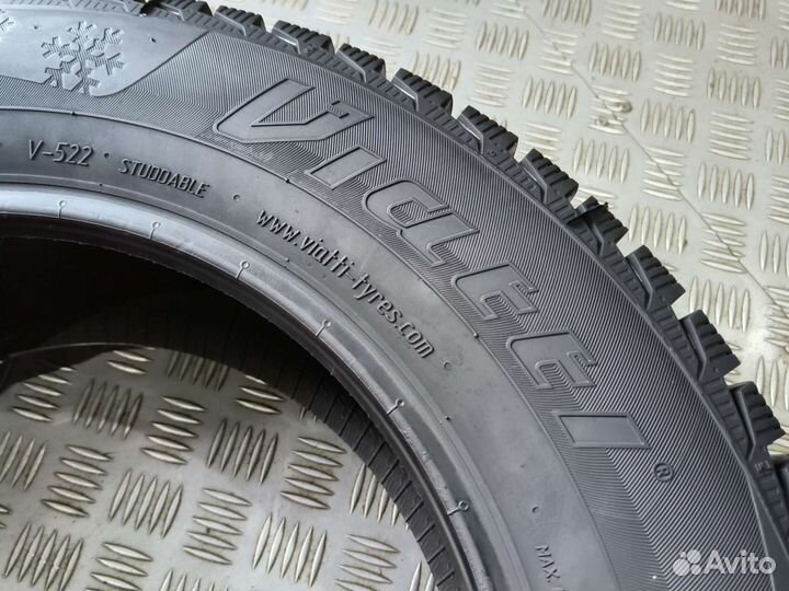 Viatti Brina Nordico V-522 215/55 R17