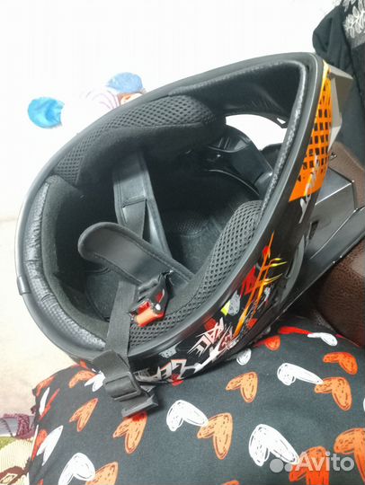 Кроссовый шлем