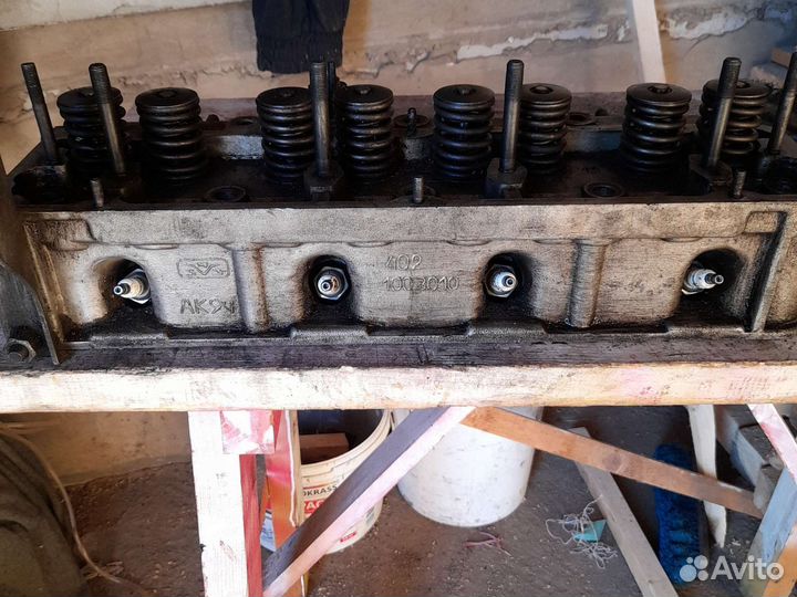 Головка блока 402 двигателя