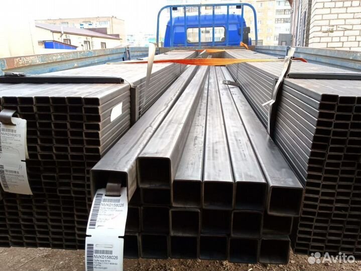 Труба профильная / Металлопрокат