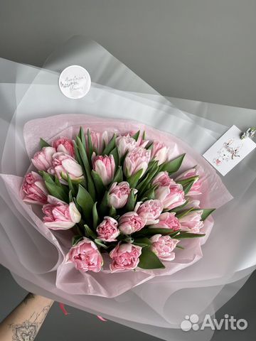 Букет с тюльпанами на 8 марта