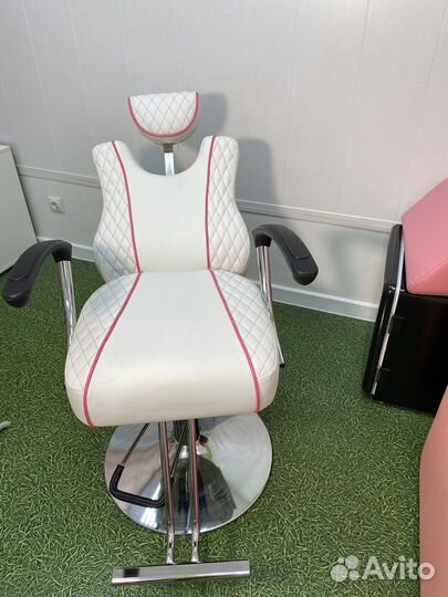 Кресло для парикмахера/бровиста