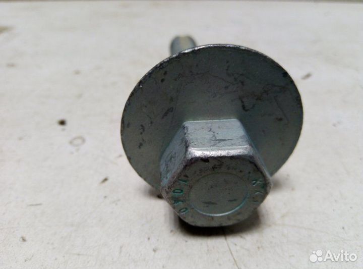 Болт подвеска Volkswagen Transporter T4 1991-2003