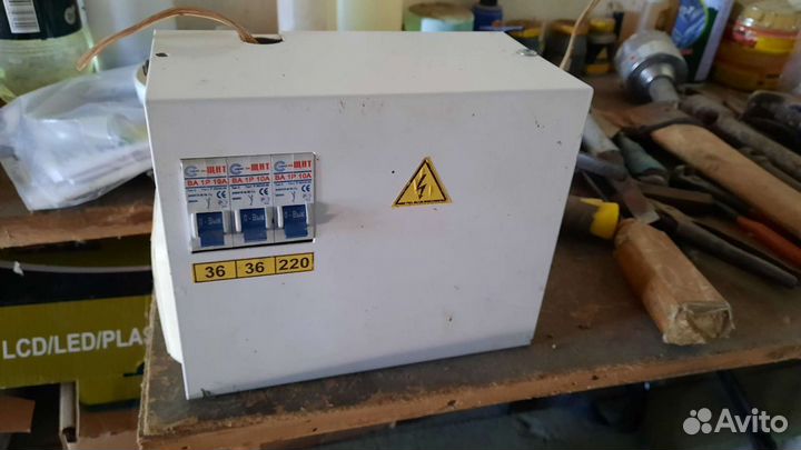 Стабилизатор напряжения понижающий 22036