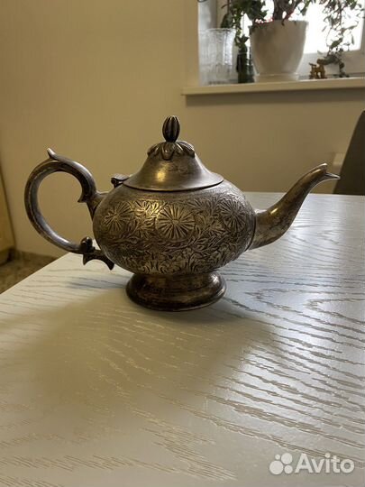 Чайник мельхиор