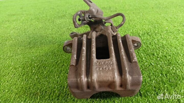 Суппорт тормозной задний правый Audi A3 1.4 CAX